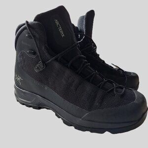 Arc'teryx Acrux TR GTX  Trekking Boot for Technical Trails | Black Women's 7